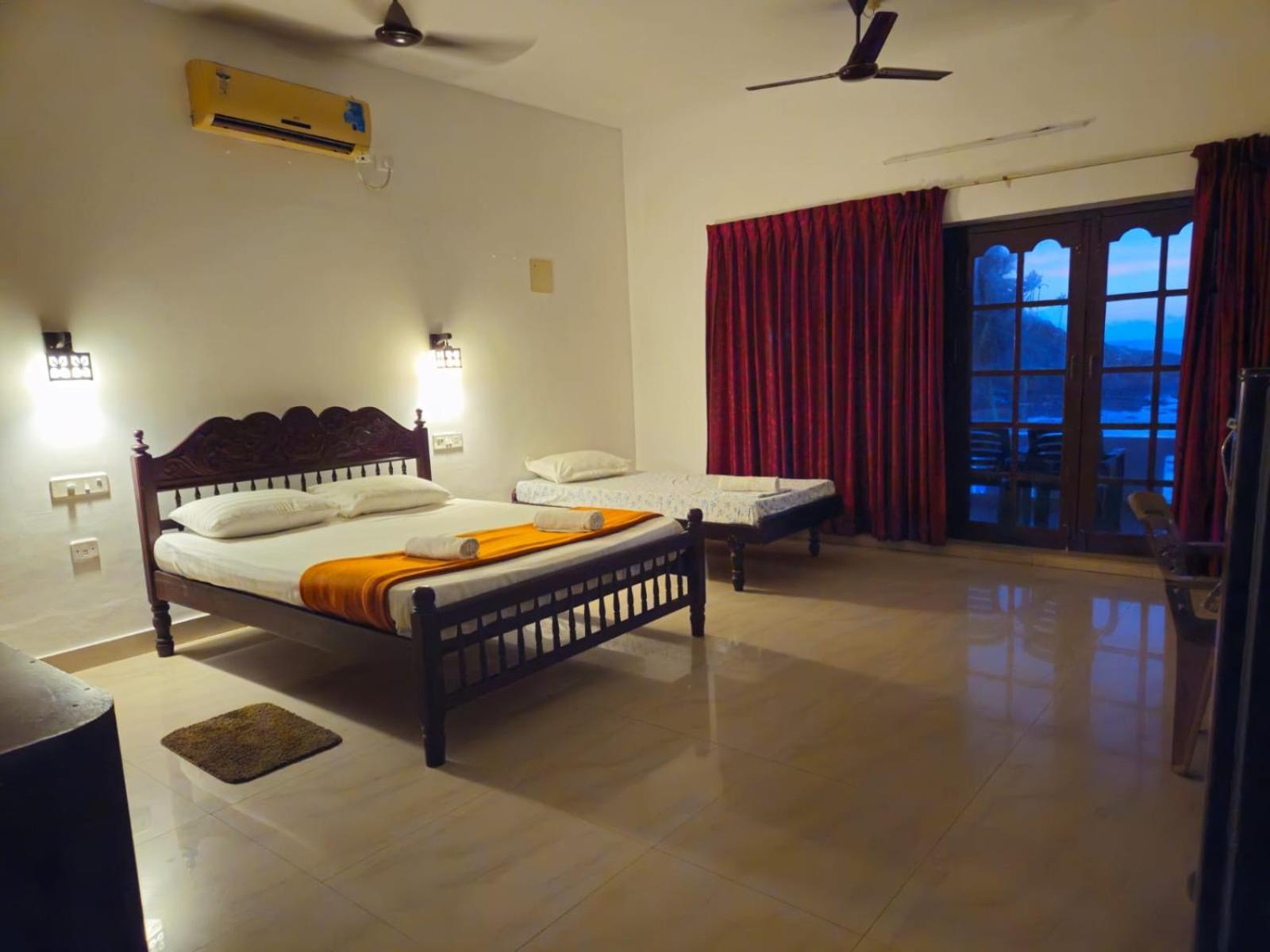 Orion Beach Hotel Kovalam Exterior foto